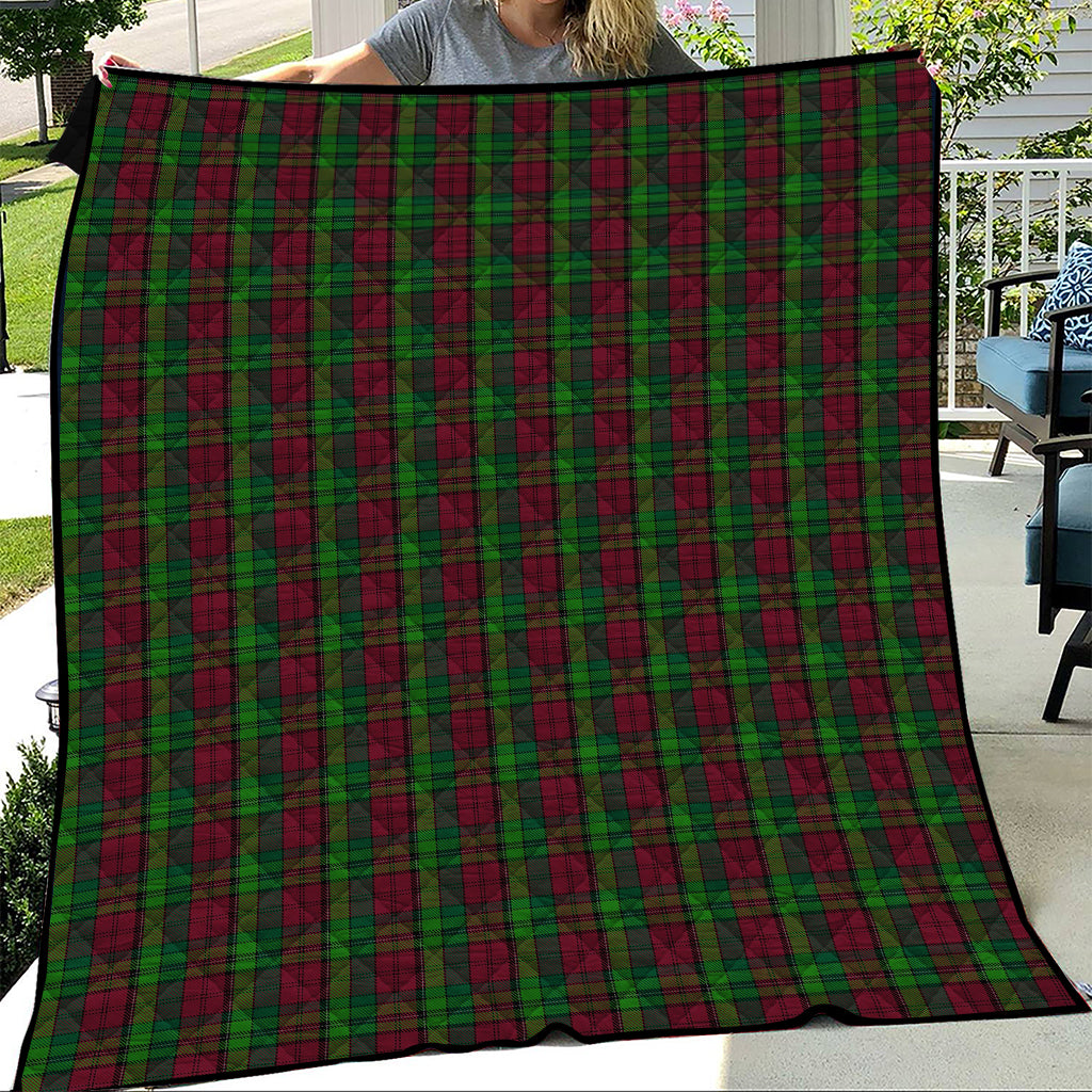 pope-of-wales-tartan-quilt