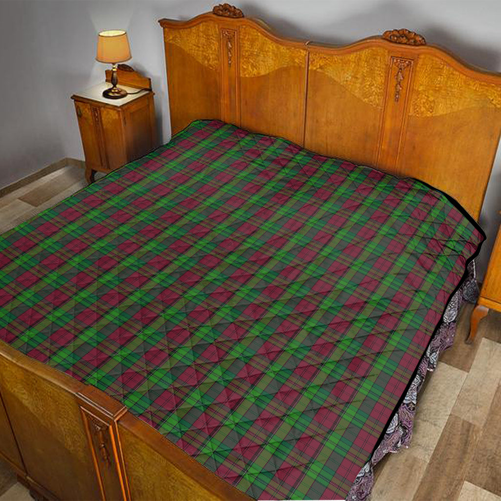 pope-of-wales-tartan-quilt