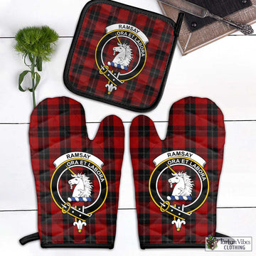 Ramsay Tartan Combo Oven Mitt & Pot-Holder with Family Crest Combo 1 Oven Mitt & 1 Pot-Holder Black - Tartan Vibes Clothing