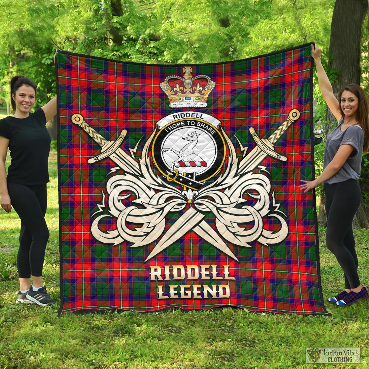 Tartan Vibes Clothing Riddell Tartan Quilt with Clan Crest and the Golden Sword of Courageous Legacy