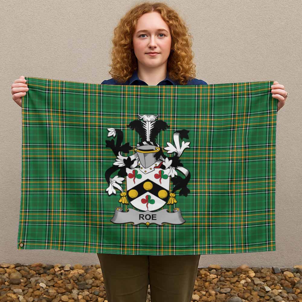 Tartan Vibes Clothing Roe Irish Clan Tartan House Flag with Coat of Arms