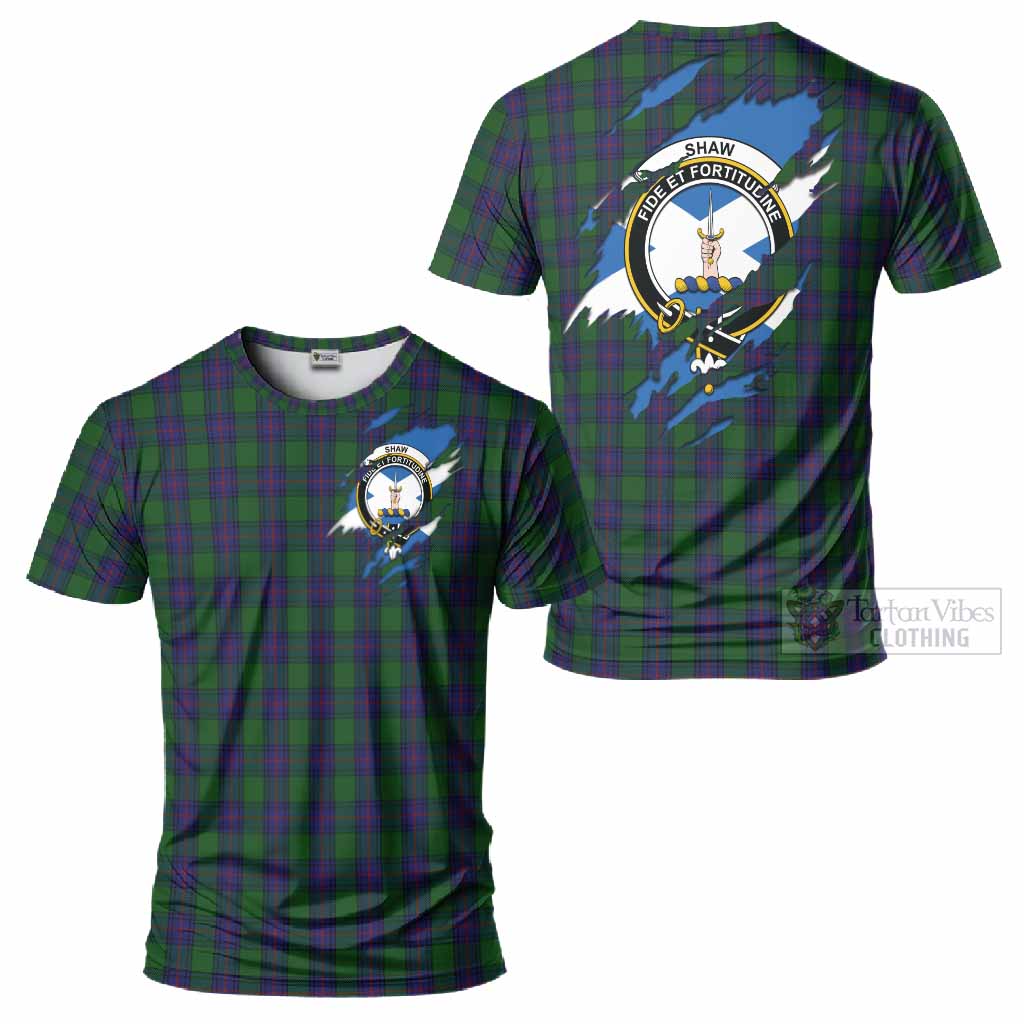 Shaw Clan Crest In Me Tartan T-Shirt Scotland Flag Style