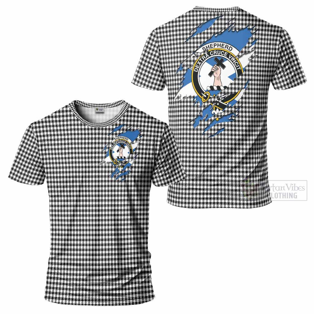 Shepherd Clan Crest In Me Tartan T-Shirt Scotland Flag Style