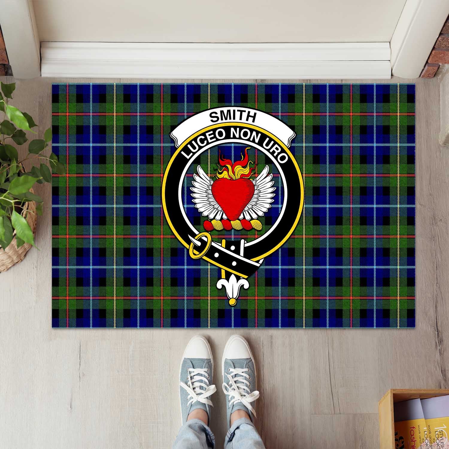 Smith Modern Tartan Door Mat with Family Crest - Tartanvibesclothing Shop