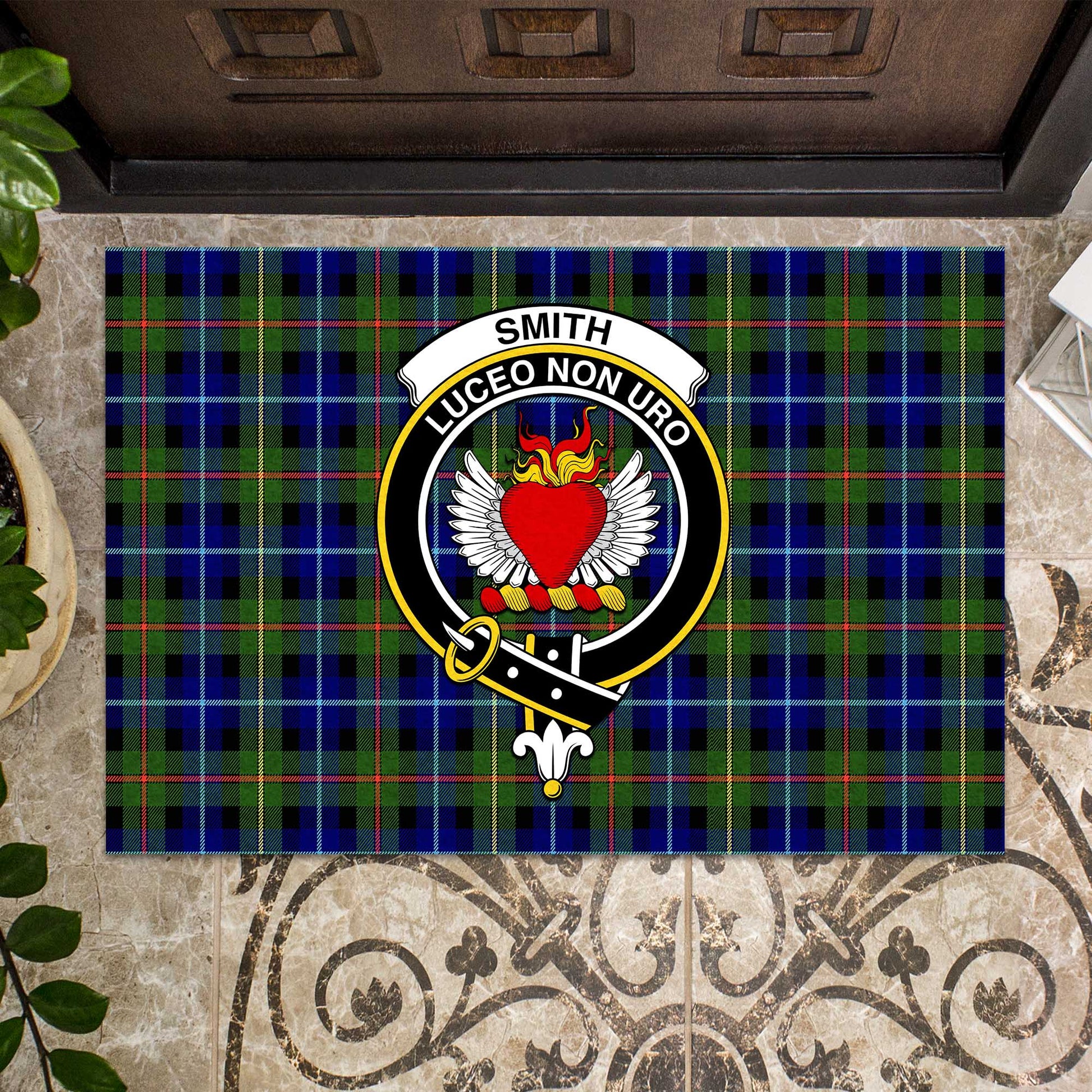 Smith Modern Tartan Door Mat with Family Crest - Tartanvibesclothing Shop