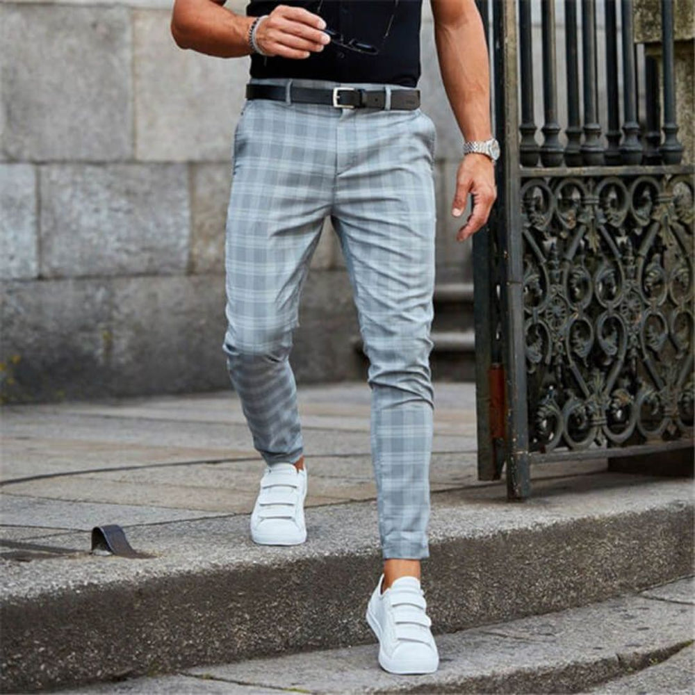 Sneaker with Tartan Plaid Pant