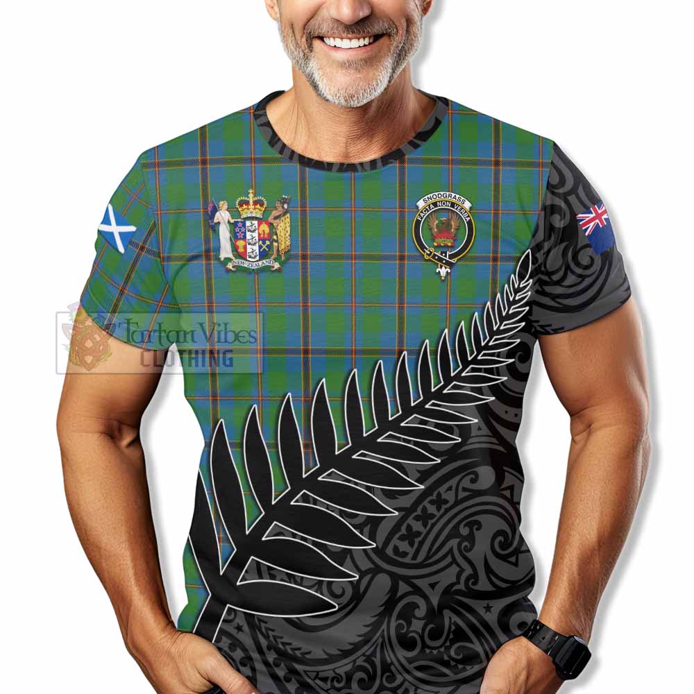 Snodgrass Crest Tartan T-Shirt with New Zealand Silver Fern Half Style - Tartan Vibes Clothing