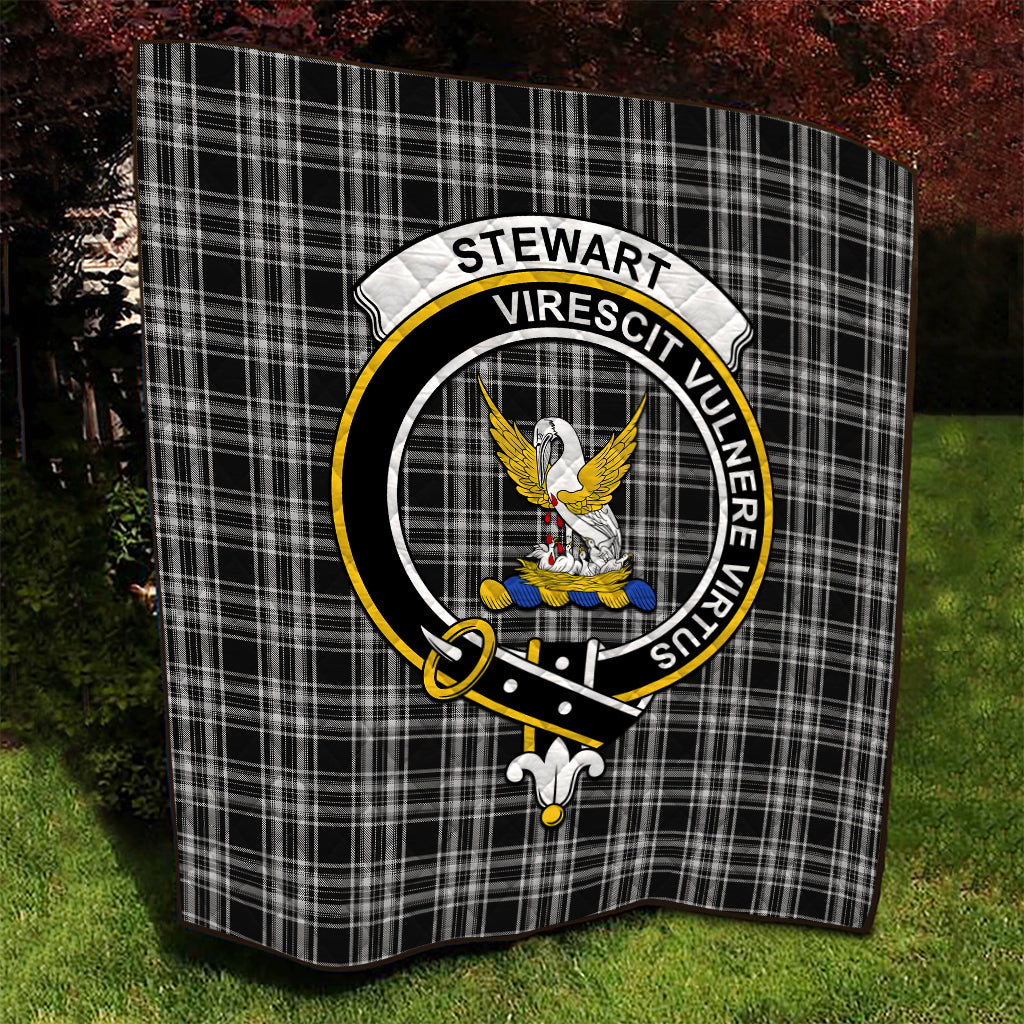 stewart-black-and-white-tartan-quilt-with-family-crest