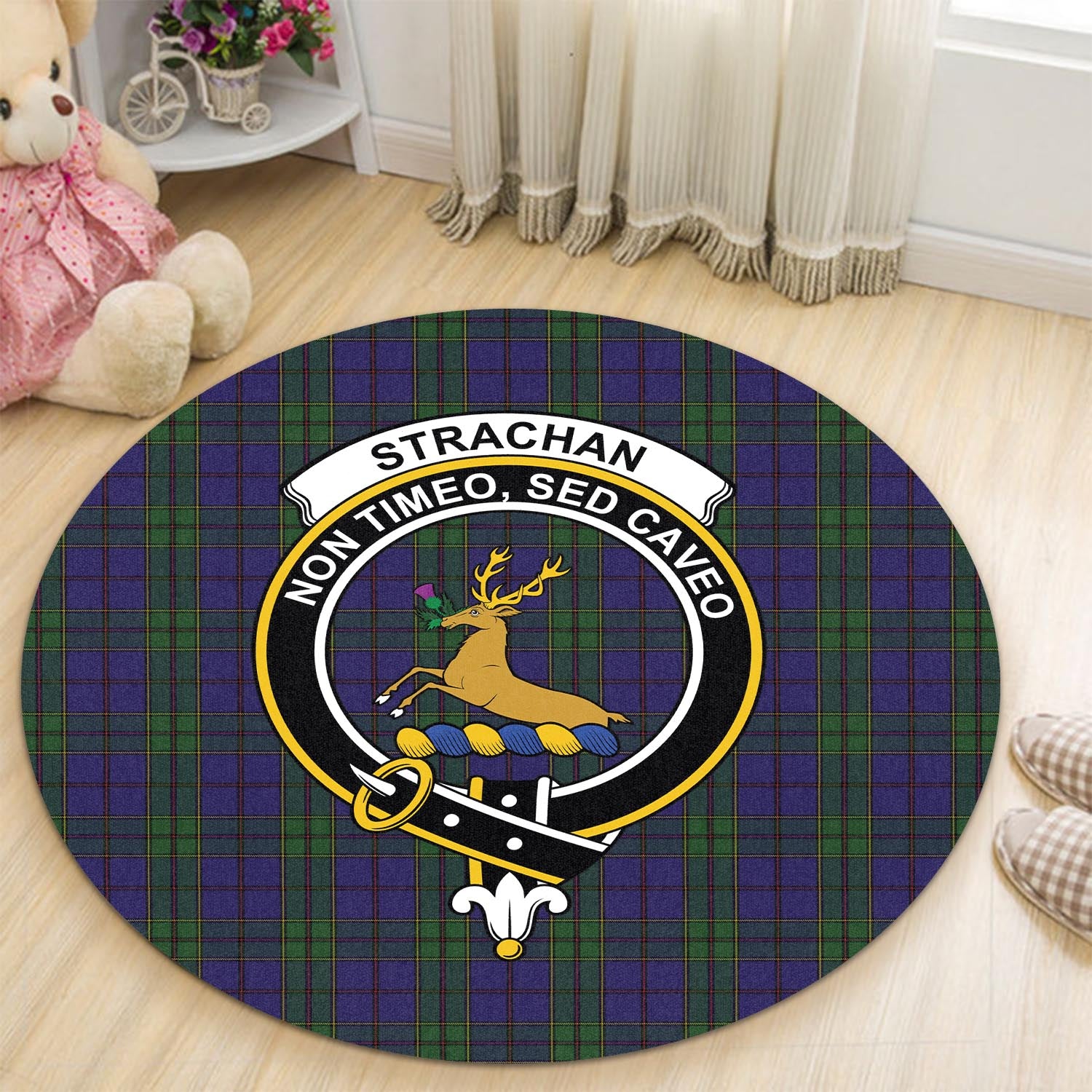 strachan-tartan-round-rug-with-family-crest