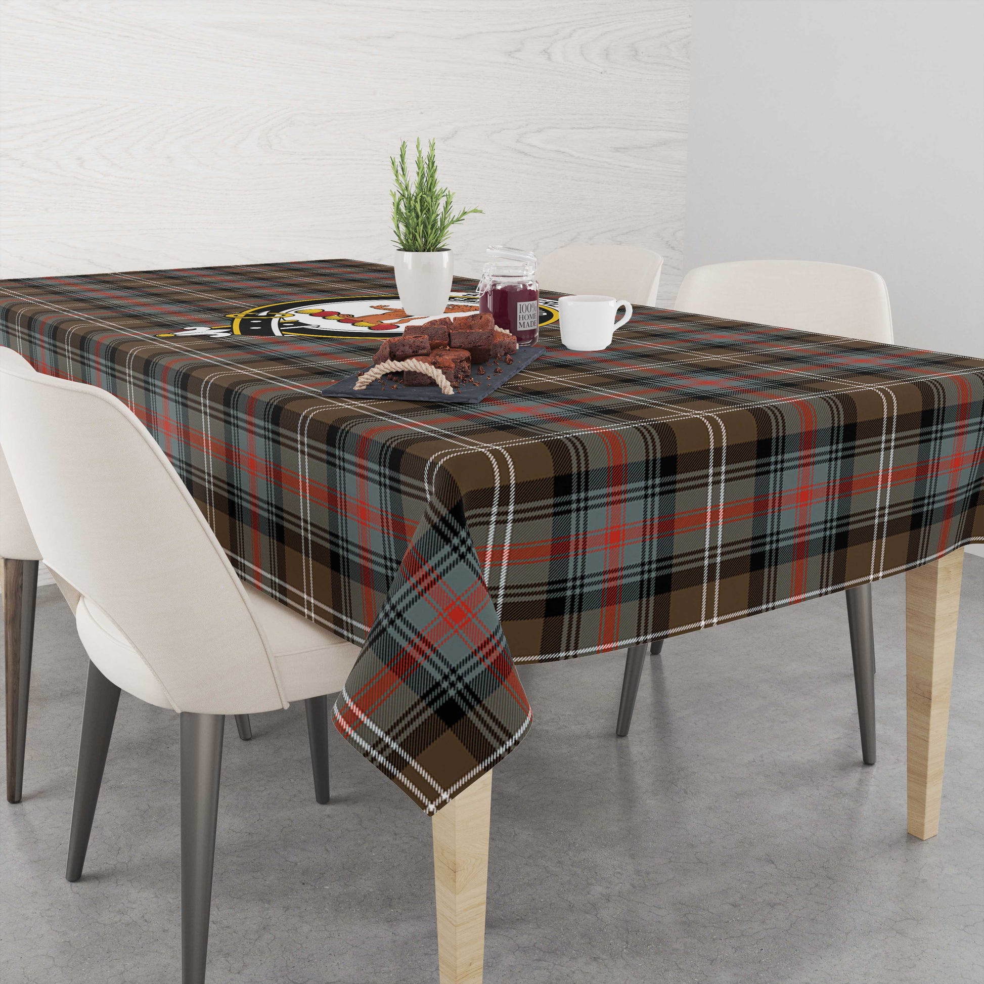 sutherland-weathered-tatan-tablecloth-with-family-crest