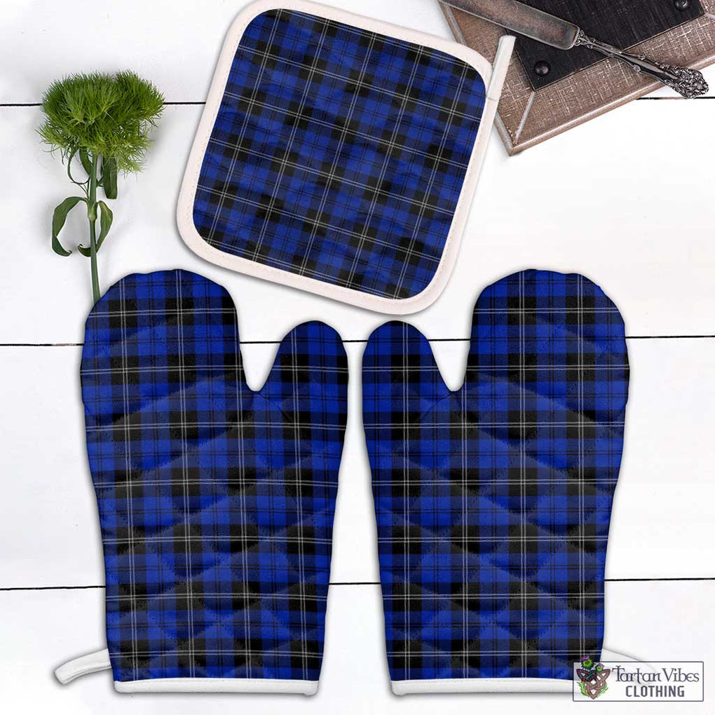 Swan Tartan Combo Oven Mitt & Pot-Holder Combo 2 Oven Mitt & 1 Pot-Holder Black - Tartan Vibes Clothing