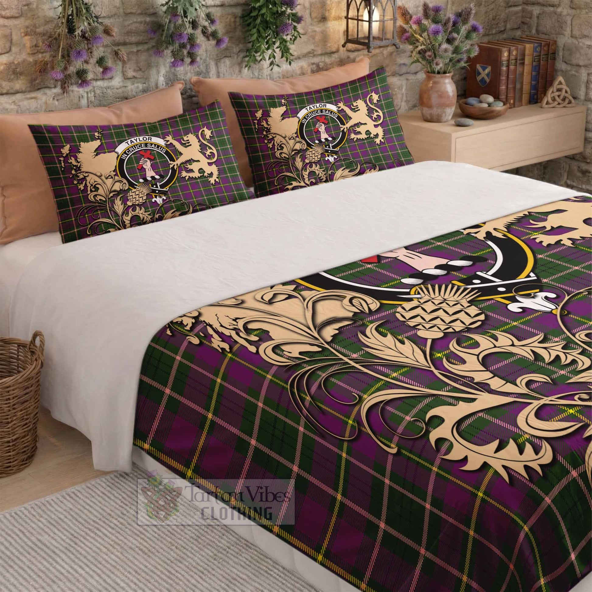 Taylor (Tailyour) Tartan Crest Bedding Set with Scottish Iconic Symbols 