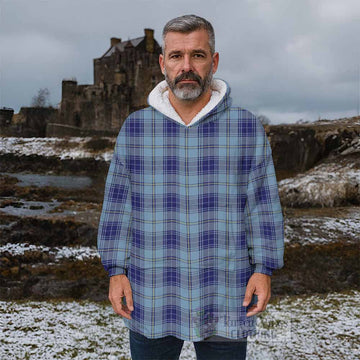 Traynor Tartan Wearable Blanket