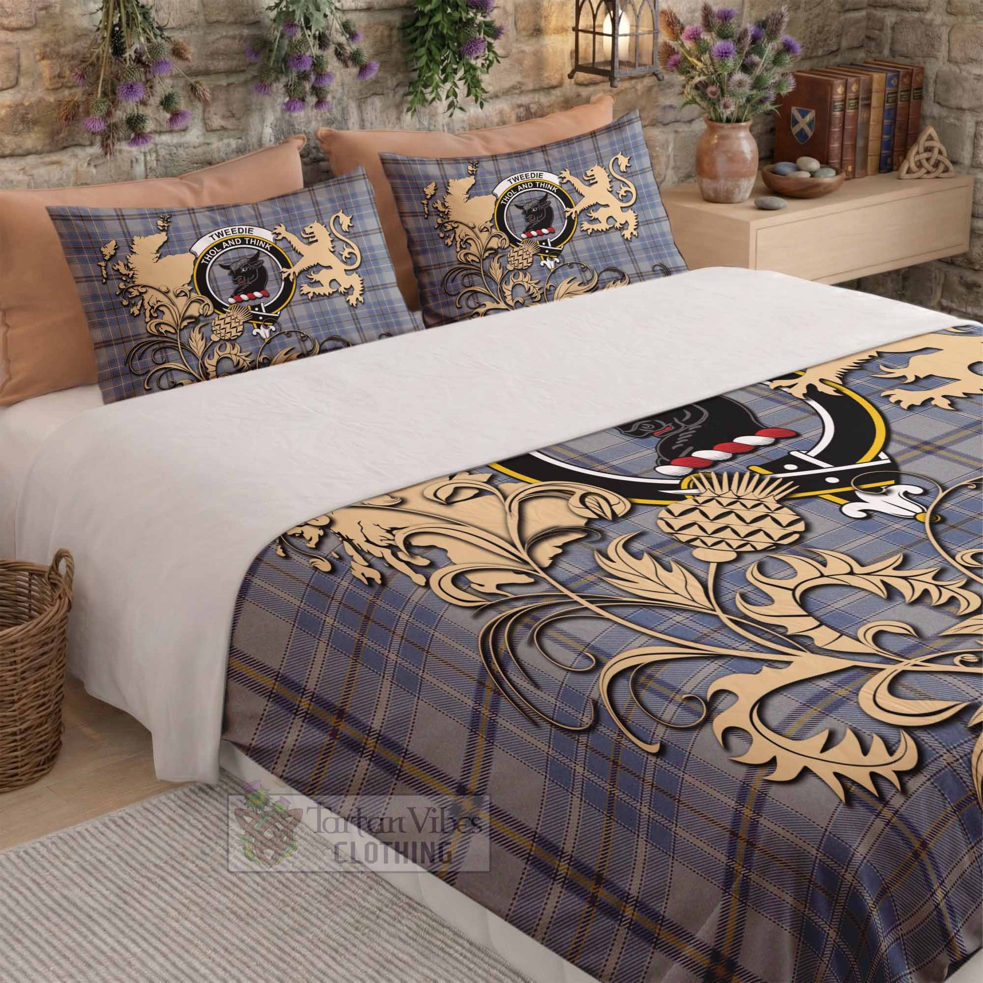 Tweedie Tartan Crest Bedding Set with Scottish Iconic Symbols 