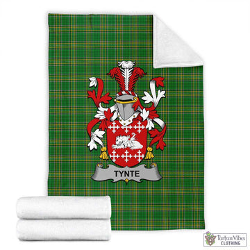 Tartan Vibes Clothing Tynte Irish Clan Tartan Blanket with Coat of Arms
