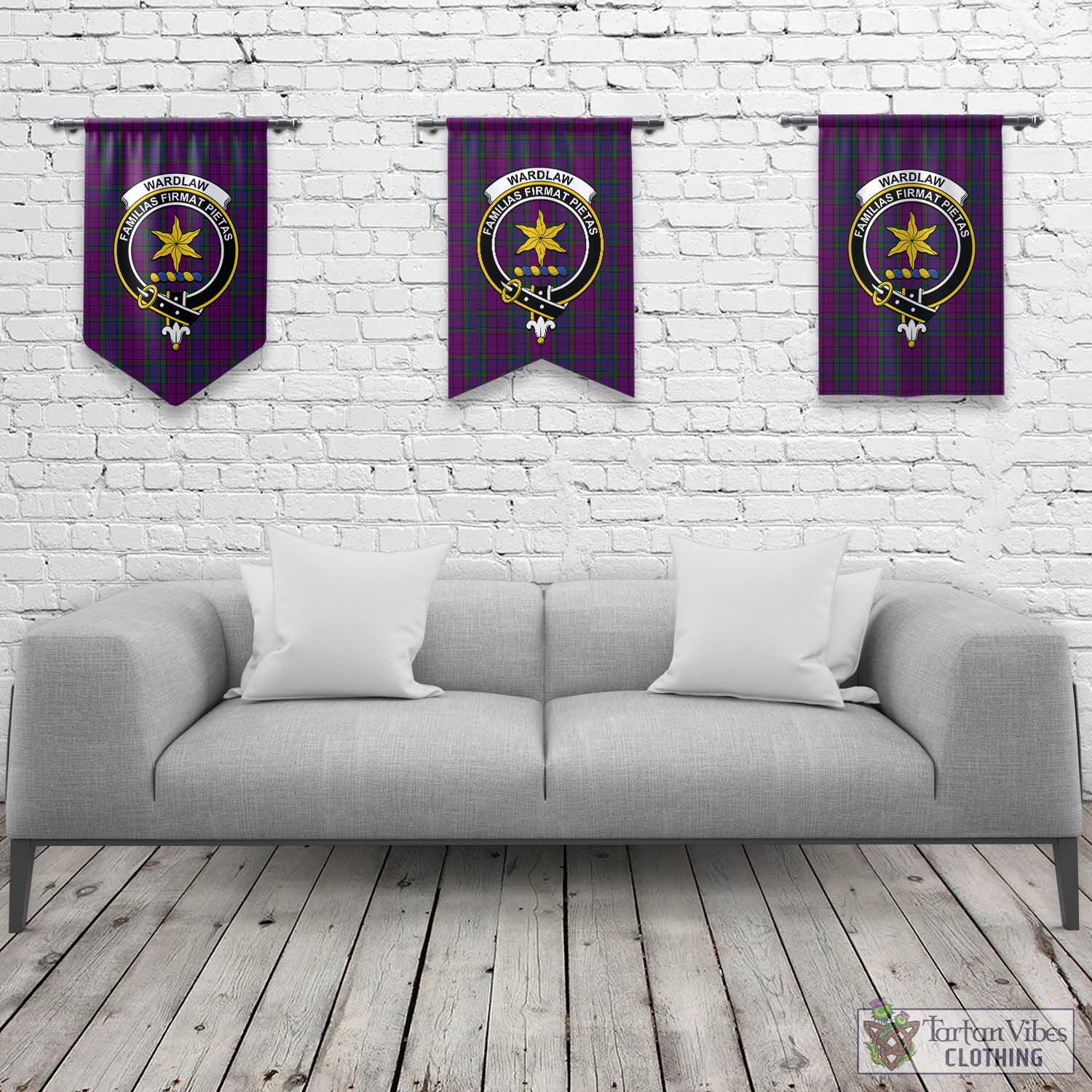 Tartan Vibes Clothing Wardlaw Tartan Gonfalon, Tartan Banner with Family Crest