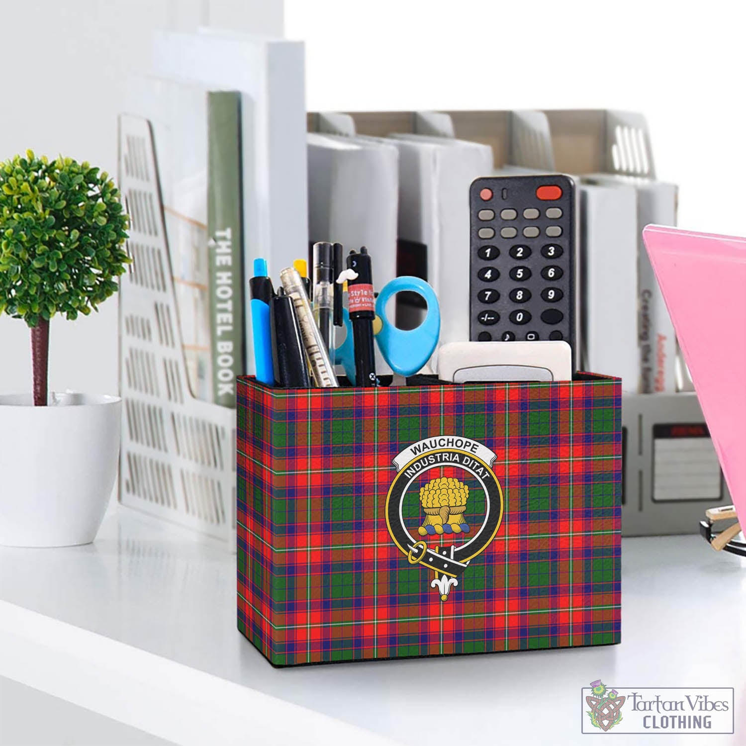 Wauchope Tartan Pen Holder with Family Crest One Size 5.9"(L)*2.7"(W)*4.3"(H) - Tartan Vibes Clothing