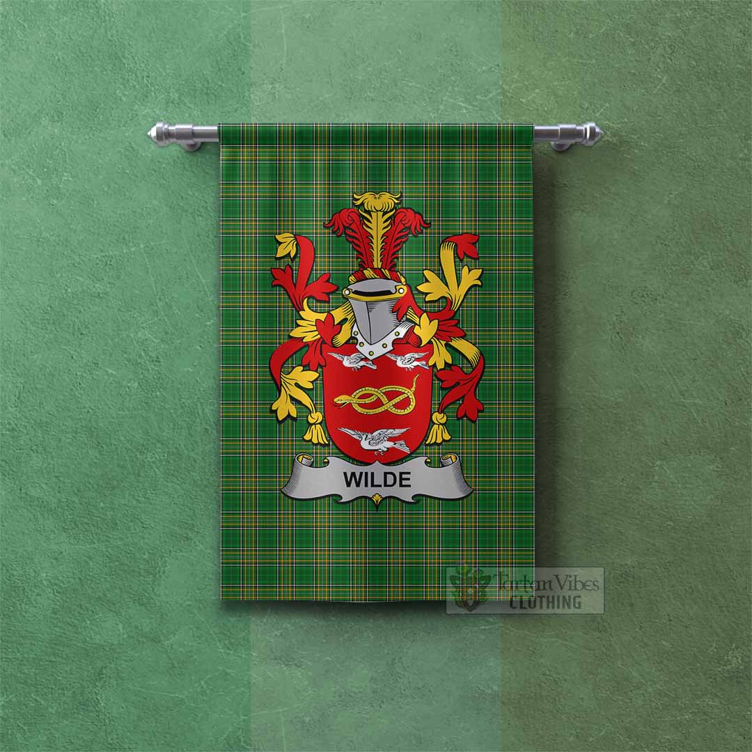 Tartan Vibes Clothing Wilde Irish Clan Tartan Gonfalon, Tartan Banner with Coat of Arms