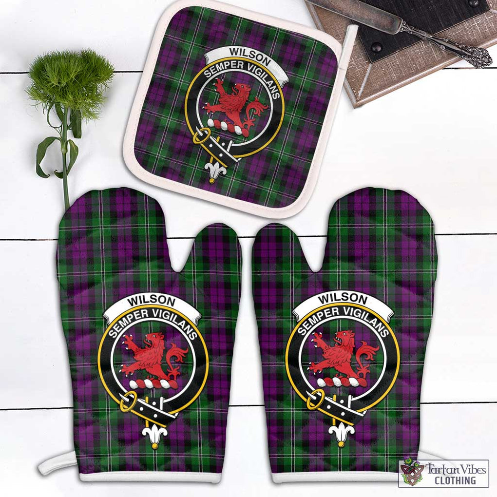Wilson Tartan Combo Oven Mitt & Pot-Holder with Family Crest Combo 1 Oven Mitt & 1 Pot-Holder White - Tartan Vibes Clothing