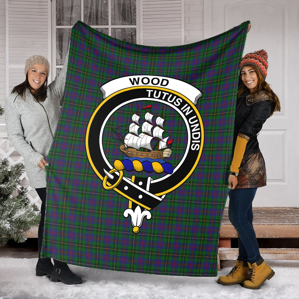 wood-tartab-blanket-with-family-crest