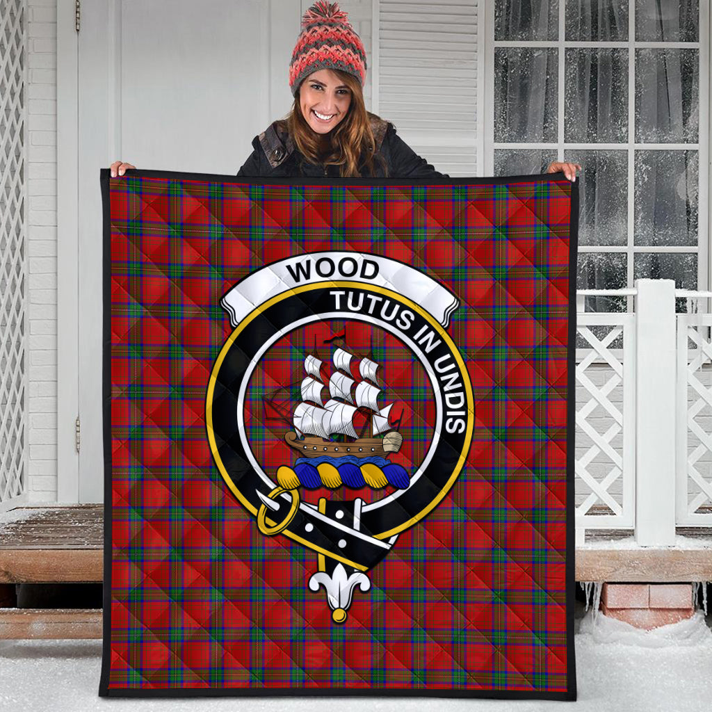 wood-dress-tartan-quilt-with-family-crest