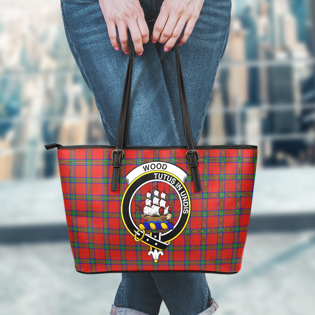 wood-dress-tartan-leather-tote-bag-with-family-crest