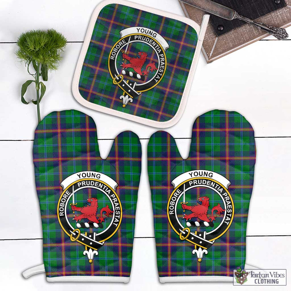 Young Tartan Combo Oven Mitt & Pot-Holder with Family Crest Combo 1 Oven Mitt & 1 Pot-Holder White - Tartan Vibes Clothing